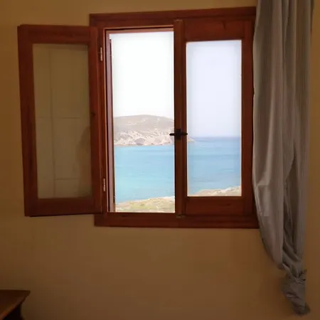 Gospodarstwo wiejskie εlena's House Akrotiri (Naxos)