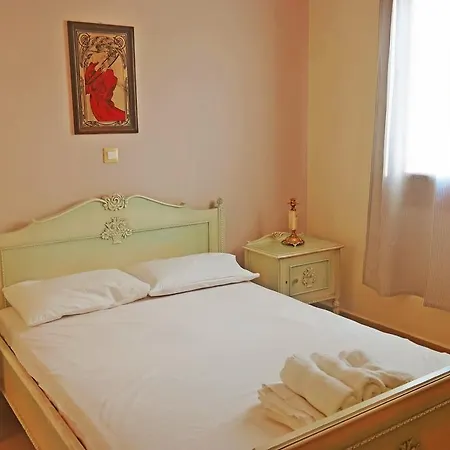 Gospodarstwo wiejskie εlena's House *
